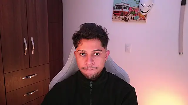 domsantiago  online show from 12/15/25, 02:05