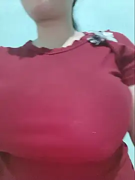 Snapshot of Shiny_Babe chatting on 05/16/26, 03:14 Shiny Babe online show from 05/16/26, 03:14