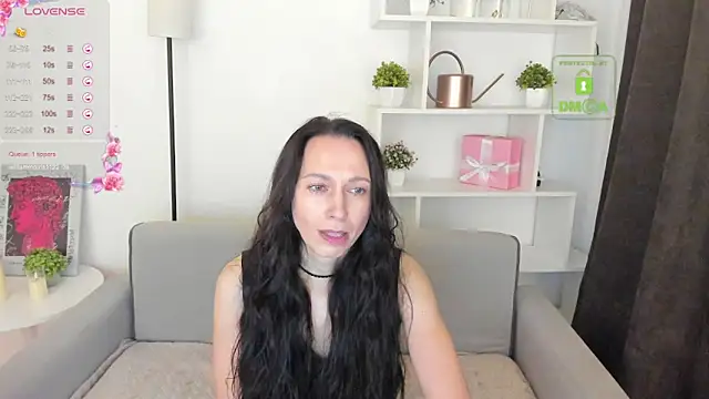 Snapshot of RubiHarlot chatting on 10/26/25, 01:33 RubiHarlot online show from 10/26/25, 01:33