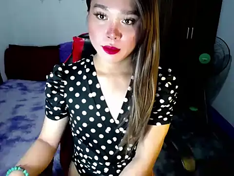 Urassiansweetcummer online show from 11/10/25, 02:10