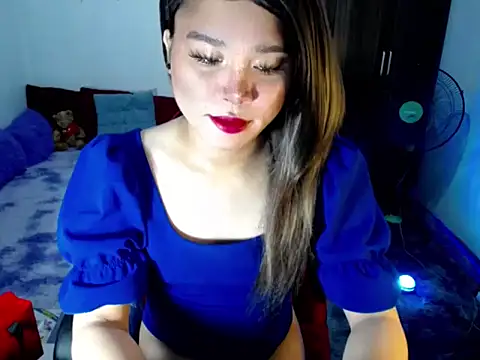 Urassiansweetcummer online show from 03/02/26, 12:02