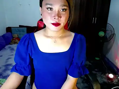 Urassiansweetcummer online show from 04/10/26, 02:39