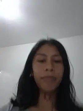 Snapshot of bebe_lahermosa chatting on 06/22/26, 09:28 bebe lahermosa online show from 06/22/26, 09:28