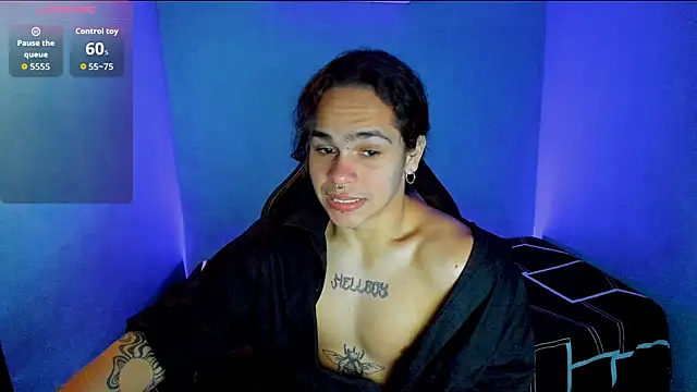 Snapshot of Maximiliano_scoott__ chatting on 09/19/25, 05:35 Maximiliano scoott   online show from 09/19/25, 05:35