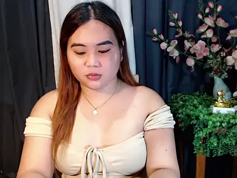 queen staceyy online show from 12/04/25, 07:06