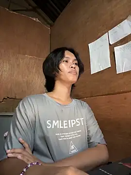 Snapshot of My_sweet_ladyboy chatting on 10/15/25, 02:39 My sweet ladyboy online show from 10/15/25, 02:39