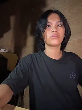 Snapshot of My_sweet_ladyboy chatting on 11/16/25, 05:18 My sweet ladyboy online show from 11/16/25, 05:18