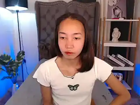 Sweet kittyxx online show from 11/08/25, 04:23