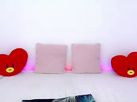 Sweet kittyxx online show from 04/16/26, 08:09