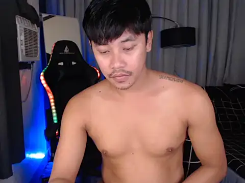 alexsuckable01 online show from 04/11/26, 05:28