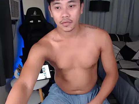 Snapshot of alexsuckable01 chatting on 07/16/26, 10:27 alexsuckable01 online show from 07/16/26, 10:27