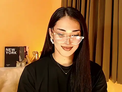 Snapshot of magnificent_kitana chatting on 09/30/25, 09:36 magnificent kitana online show from 09/30/25, 09:36