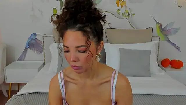 Snapshot of MargaretPeace chatting on 10/18/25, 03:09 MargaretPeace online show from 10/18/25, 03:09