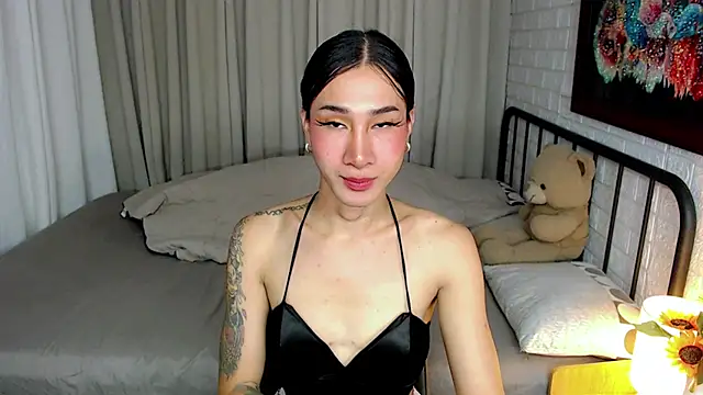 TRANSGODDESSA online show from 12/23/25, 01:03