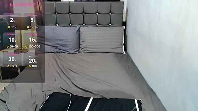 Yumi Tamayashi online show from 11/10/25, 11:31