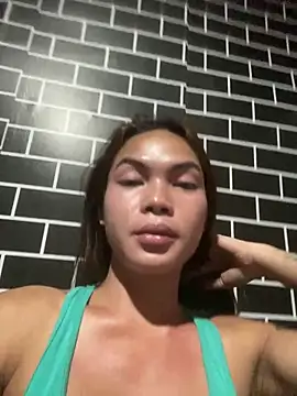 lucyheart777 online show from 12/17/25, 03:51