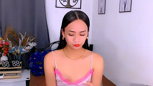 Zialustts online show from 02/15/26, 06:43