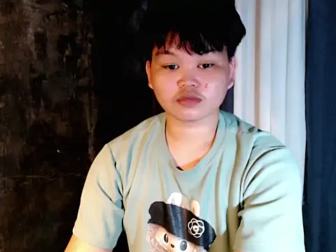 Reynelcock online show from 10/16/25, 04:52