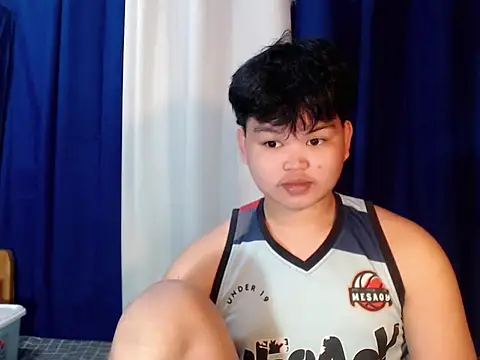 Reynelcock online show from 11/12/25, 03:12