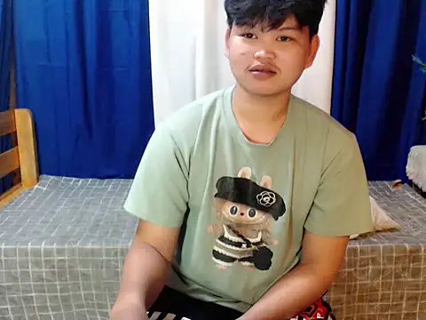 Reynelcock online show from 02/06/26, 04:54