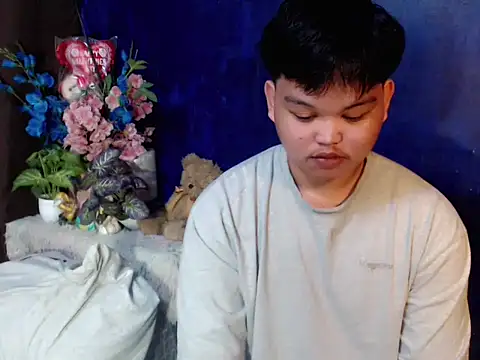 Reynelcock online show from 04/12/26, 05:18