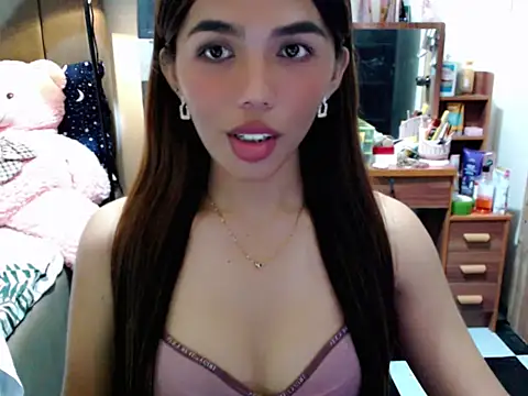 Snapshot of urswtasian_chesca chatting on 11/17/25, 01:39 urswtasian chesca online show from 11/17/25, 01:39