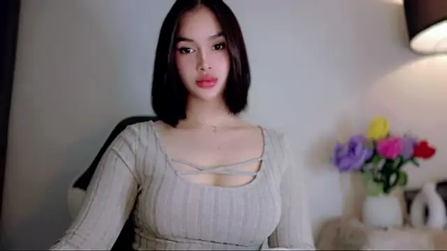 Snapshot of anna_lala7 chatting on 05/11/26, 01:44 anna lala7 online show from 05/11/26, 01:44