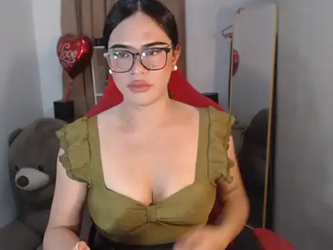 RebeccaTs online show from 04/12/26, 11:59