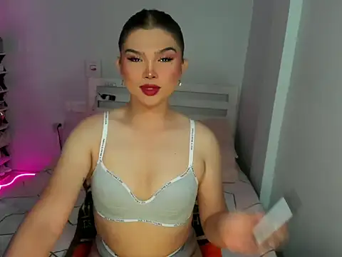 Sweetestcandyx  online show from 04/08/26, 03:12