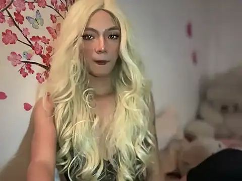 slimladyxoxo online show from 11/18/25, 01:33