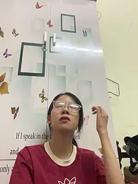 meomeo2k6 online show from 10/29/25, 01:46