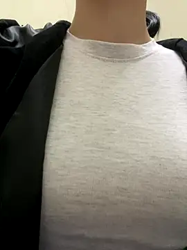 meomeo2k6 online show from 01/08/26, 02:52