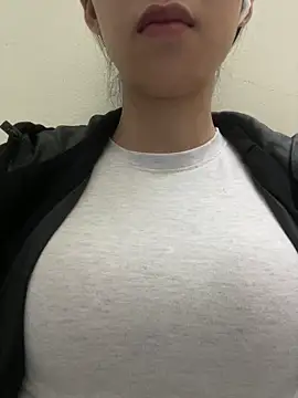 meomeo2k6 online show from 02/08/26, 06:06