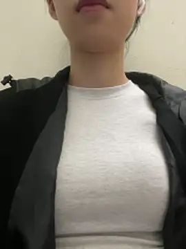 meomeo2k6 online show from 02/11/26, 03:17