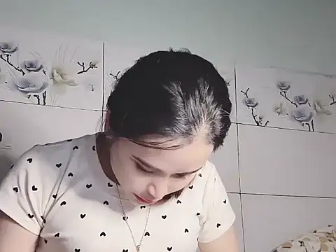 Snapshot of Prudenn_2k chatting on 10/16/25, 07:04 Prudenn 2k online show from 10/16/25, 07:04