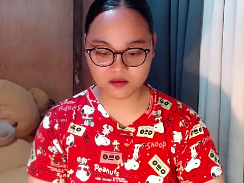  Lylia online show from 11/14/25, 10:51