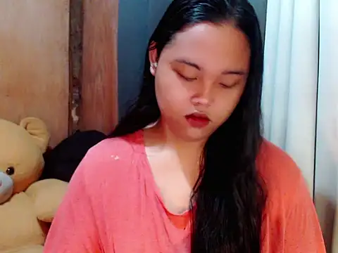  Lylia online show from 11/29/25, 09:51