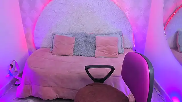 Sarita jane online show from 11/23/25, 03:17