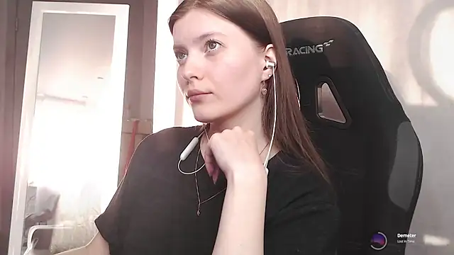 cute elfy  online show from 09/21/25, 02:40