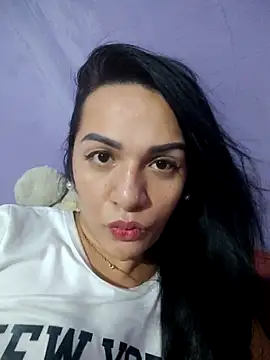 Snapshot of enoria1992 chatting on 07/10/26, 03:33 enoria1992 online show from 07/10/26, 03:33