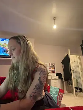 LucyRoseMae online show from 02/02/26, 09:08