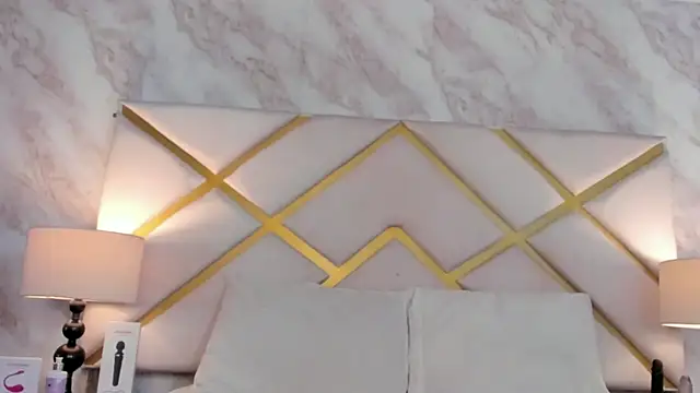 LorenBeiker- online show from 12/15/25, 11:36