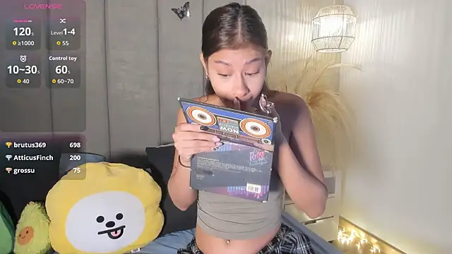 leaahcashh online show from 09/12/25, 08:31