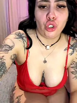 Draculona-666 online show from 10/24/25, 04:42