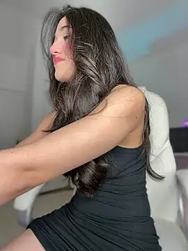 julieta jhonss online show from 07/02/26, 03:23