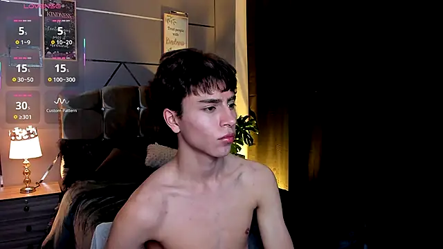 Christopher 77 online show from 10/03/25, 12:46