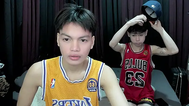 hotfreshdior online show from 12/13/25, 08:04