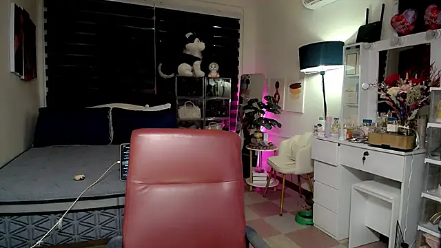 XhotcockcumXts online show from 04/22/26, 04:37