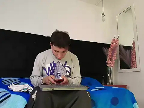 Thonixxx mr online show from 03/12/26, 03:34