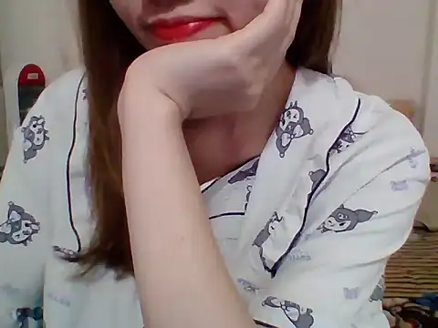   Donna   online show from 11/12/25, 10:15